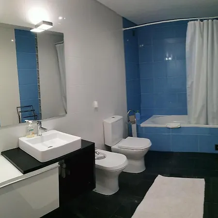 Peter House בית נופש *